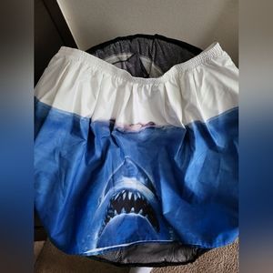Unique vintage x jaws print skirt